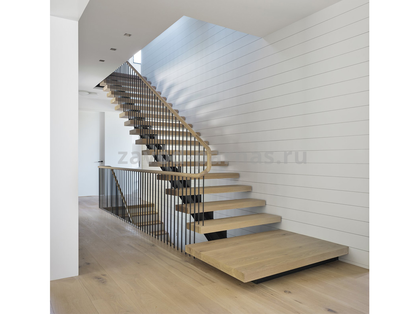 Лестница в интерьере, фото дизайна интерьера - Градиус