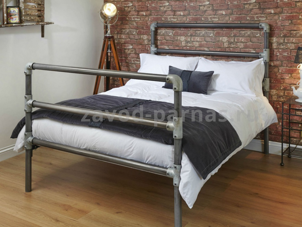 Кроватка в лофт стиле из металла и дерева