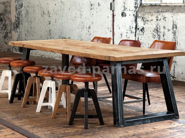 Обеденный столик в лофт стиле металлический с деревом